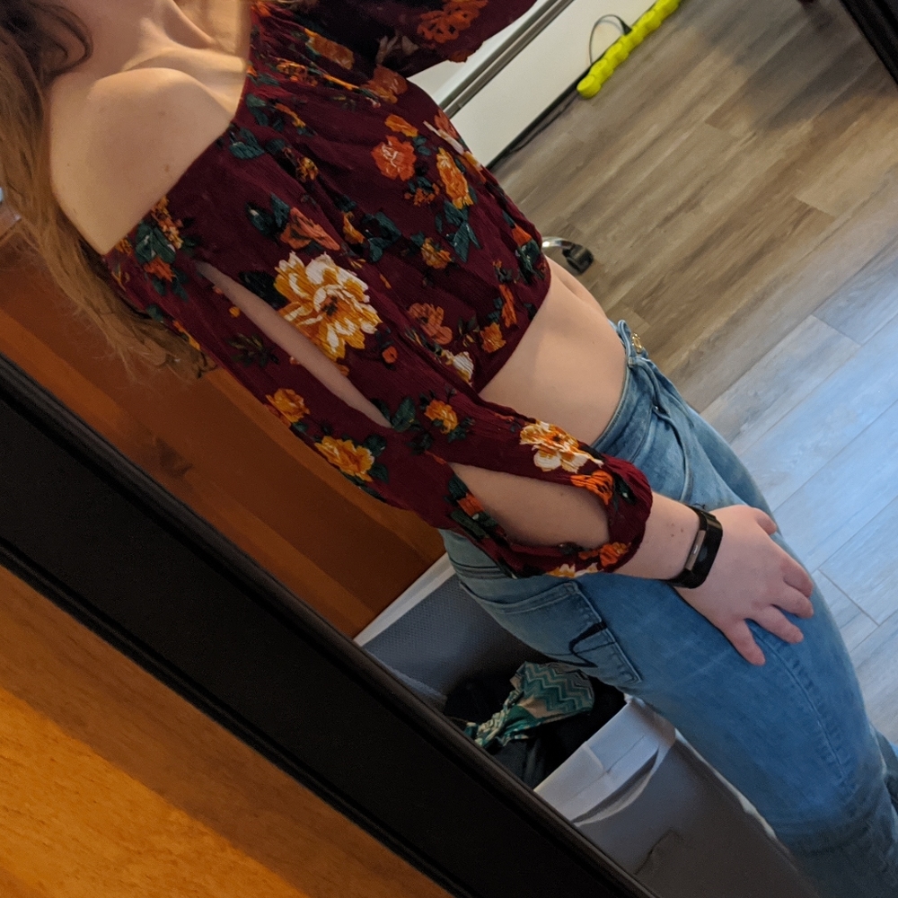 Off the shoulder crop - Picture 8 of 8